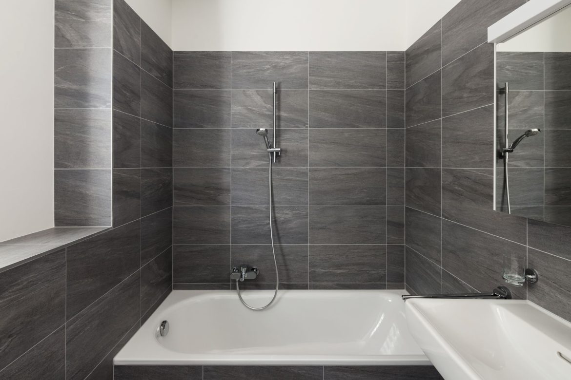 5 Benefits you can avail by installing bathroom tiles